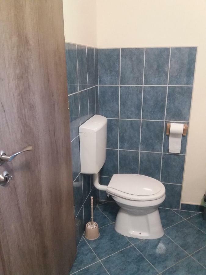 Апартаменти Centrum Apartman Сегед Екстер'єр фото