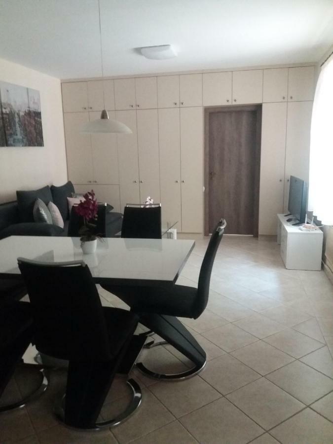 Апартаменти Centrum Apartman Сегед Екстер'єр фото